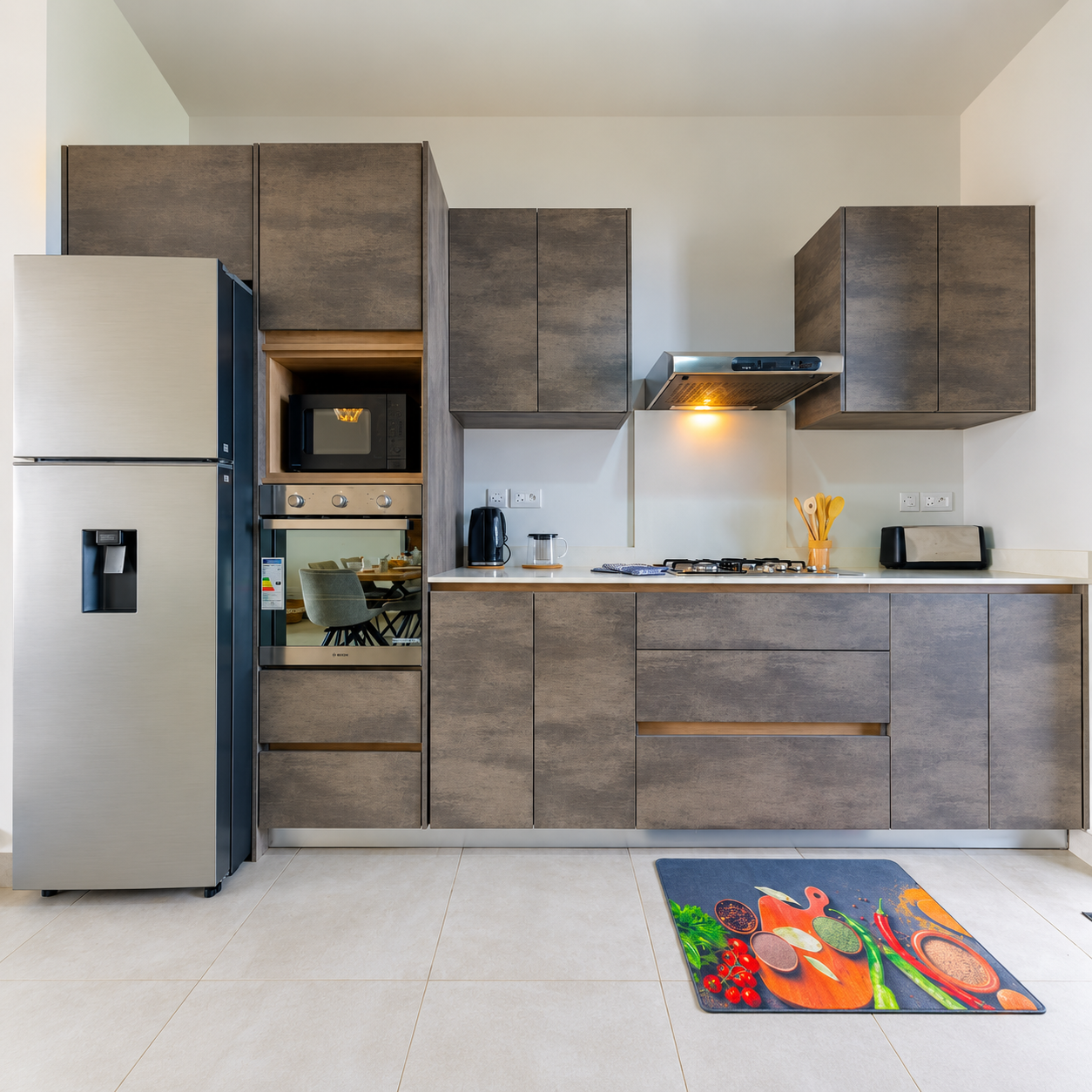 PENTHOUSE BLUEROCK E6
