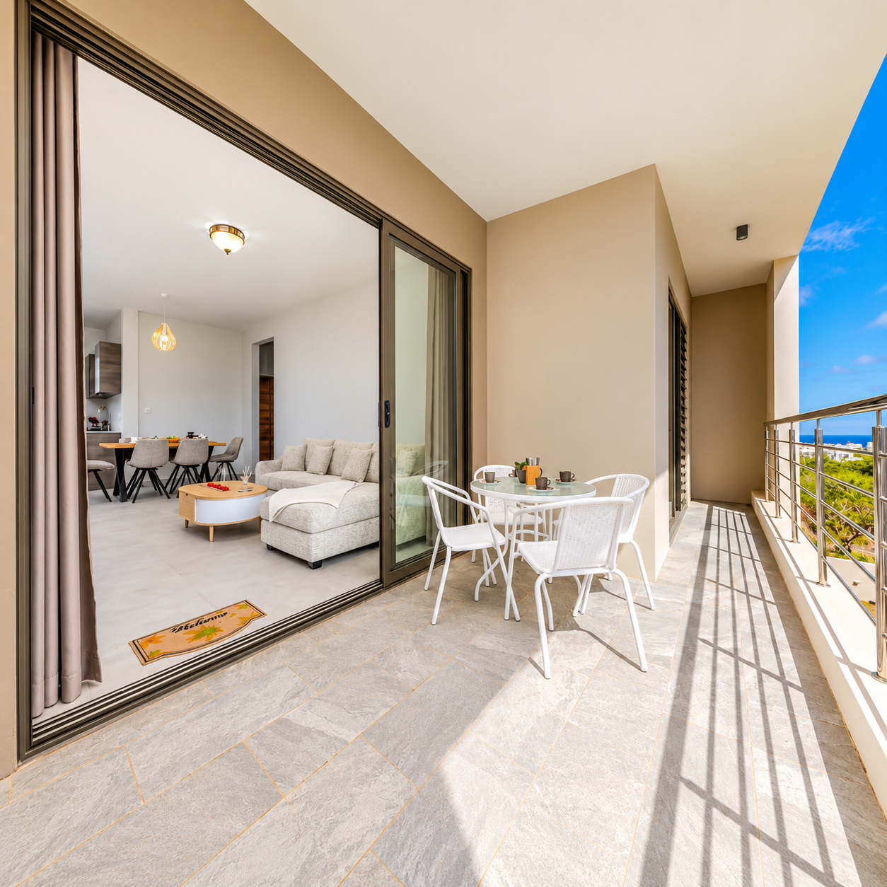 PENTHOUSE BLUEROCK E6